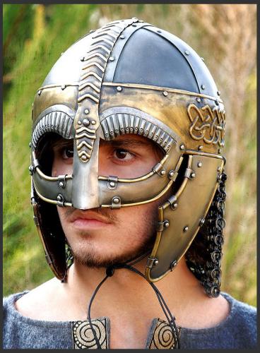 Vikingska-helma