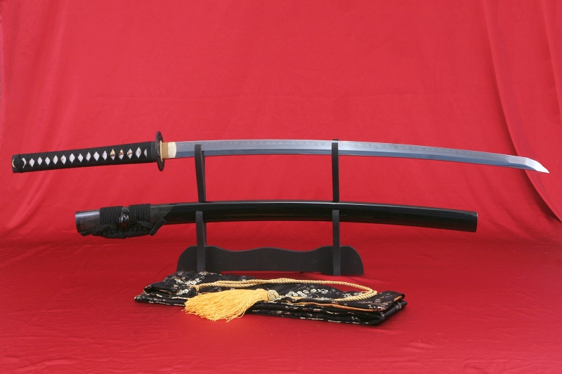 foto Katana NOIRO z ocele AISI 1095, s relnm hamonem od f. Kawashima