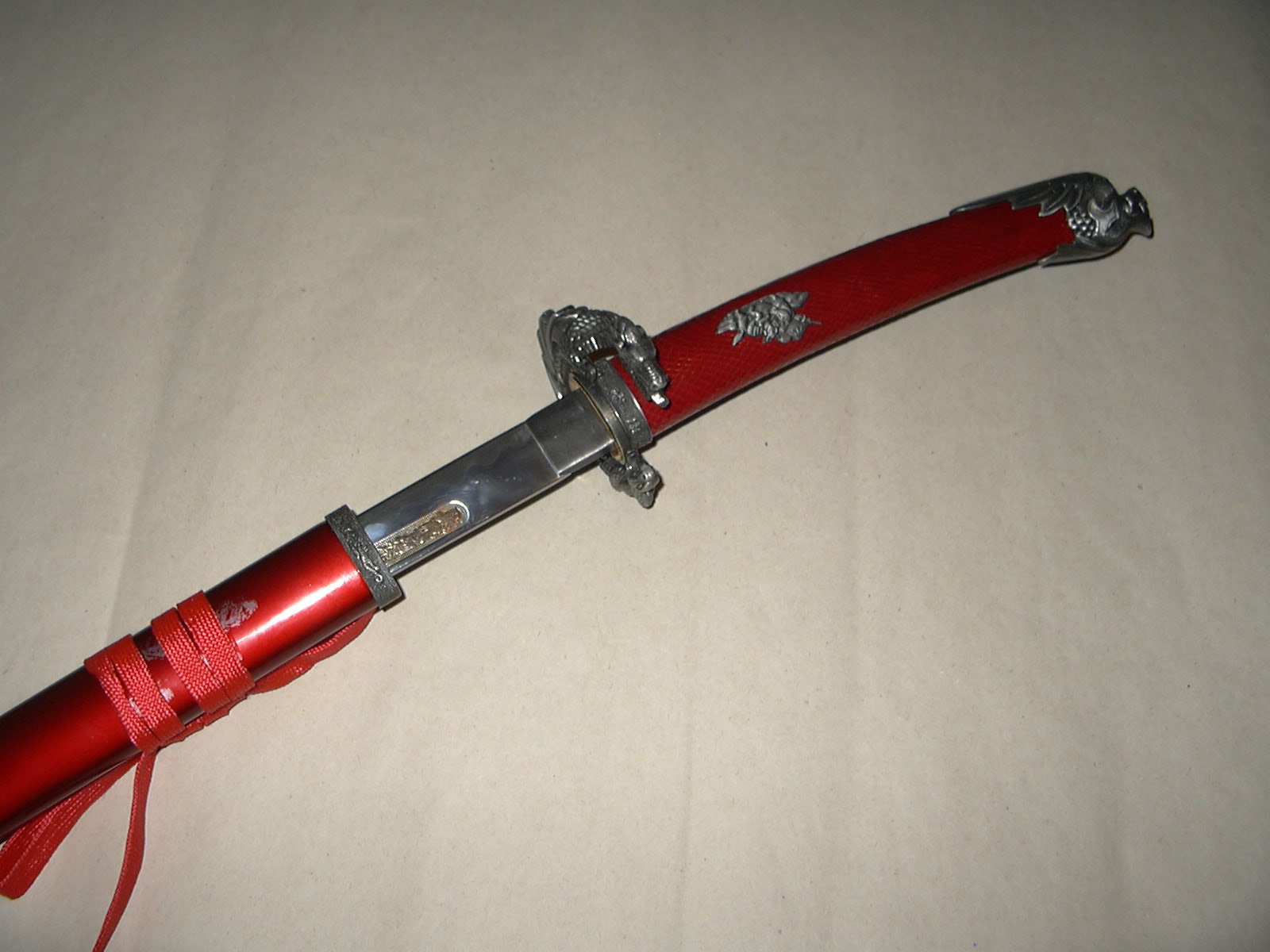 foto Katana - �erven�