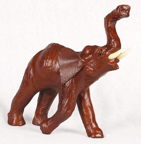 slon-hnedy---15-cm