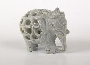slon-vyrezavany-prirodni---6-cm