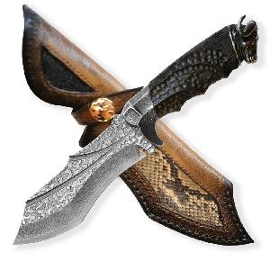 Dellinger-OKSE-robustni-damaskovy-nuz-s-hlavou-byka-mahagon