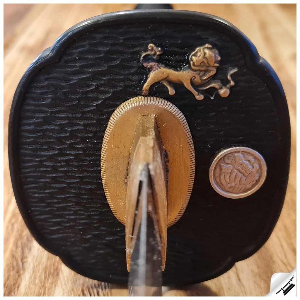 foto Kawashima Funk�n� replika me�e katana Raion, skl�dan� ocel AISI 1075