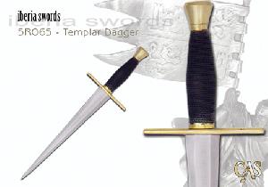 Templar-Dagger